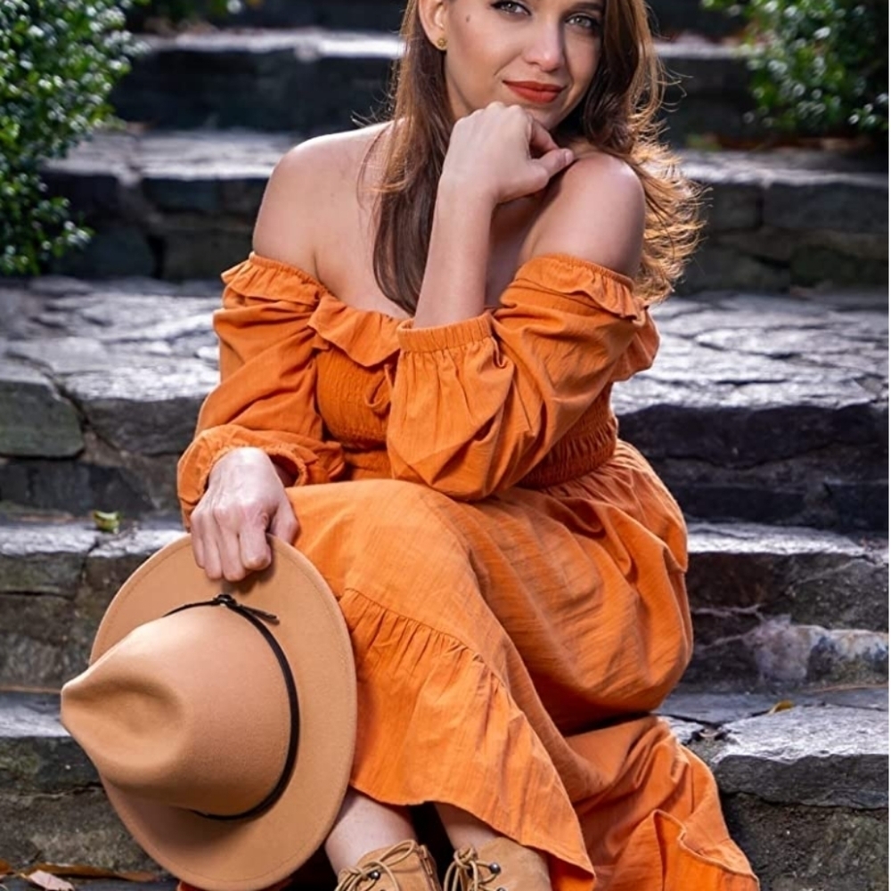 Tan belted fall fedora hat